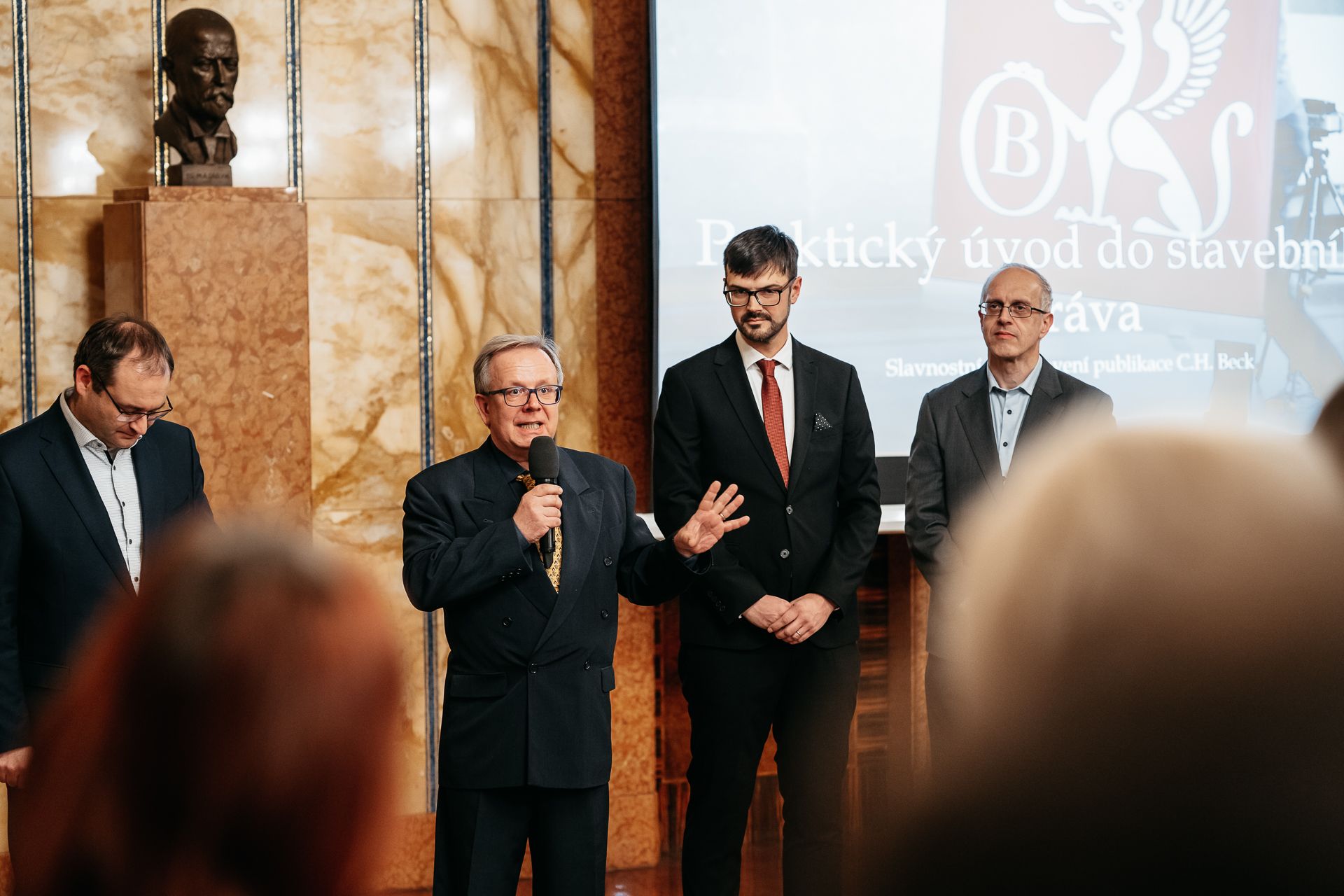 Křest publikace Praktick&yacute; &uacute;vod do stavebn&iacute;ho pr&aacute;va 3